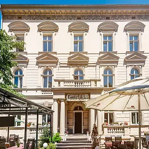 Hotel apartamentowy Garden Palace ***